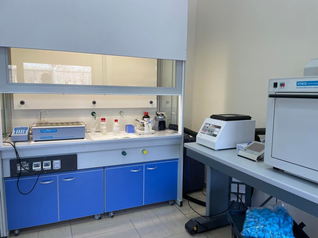 475465889_4245557125665170_435438223589550017_n Analisi di acque sotterranee ad Avola